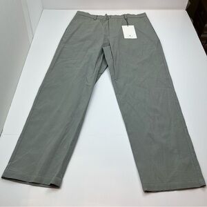 IISE Nubi Ribbed Flat Front Pants Men Grey
Size Large 34 Waist Office Preppy NEW